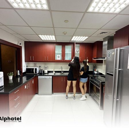 Alphatel Beach Hostel Jbr ドバイ エクステリア 写真